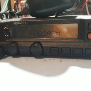 Equipo Kenwood TK-830 de UHF programable de 420 a 450 MHz