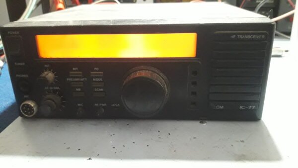 Icom IC-77 HF banda corrida, no recibe ni transmite, no aparece el display