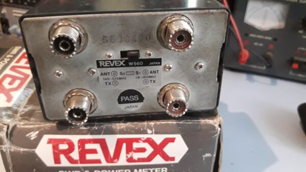 Roimetro Watimetro Revex HF/VHF y UHF hasta 200 Watts - Imagen 2